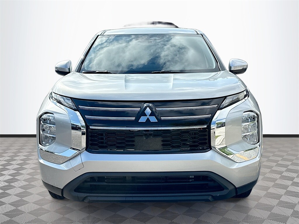 New 2025 Mitsubishi Outlander ES SUV