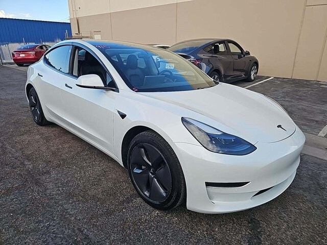 2021 Tesla Model 3 Standard Range Plus photo 3