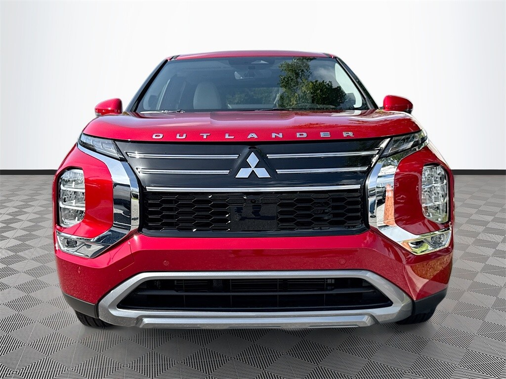 2025 Mitsubishi Outlander SE photo 2