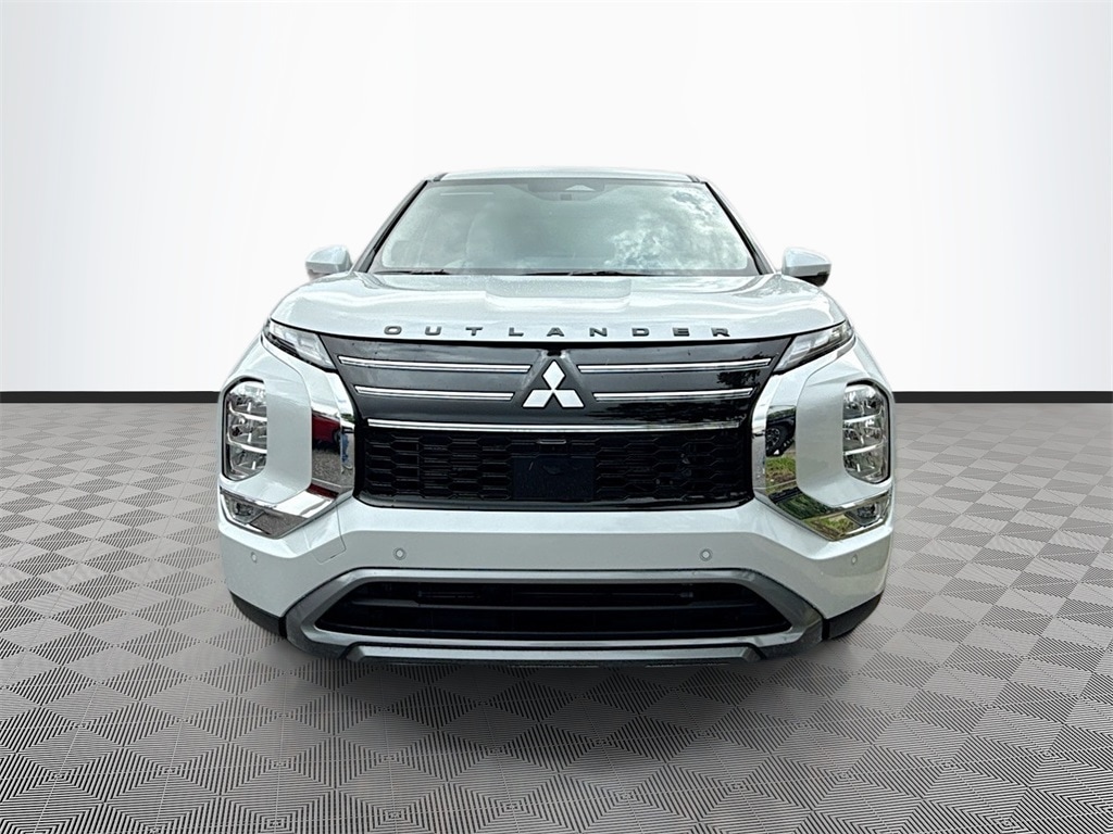 New 2025 Mitsubishi Outlander SE SUV