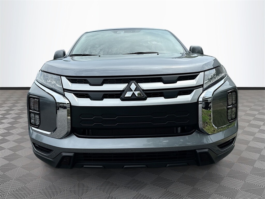 2025 Mitsubishi Outlander Sport ES photo 2