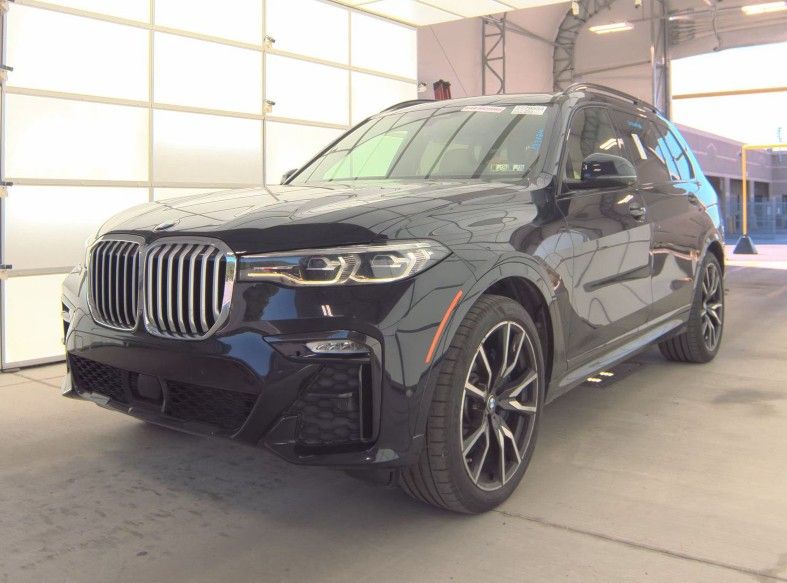 2019 BMW X7 xDrive50i's photo