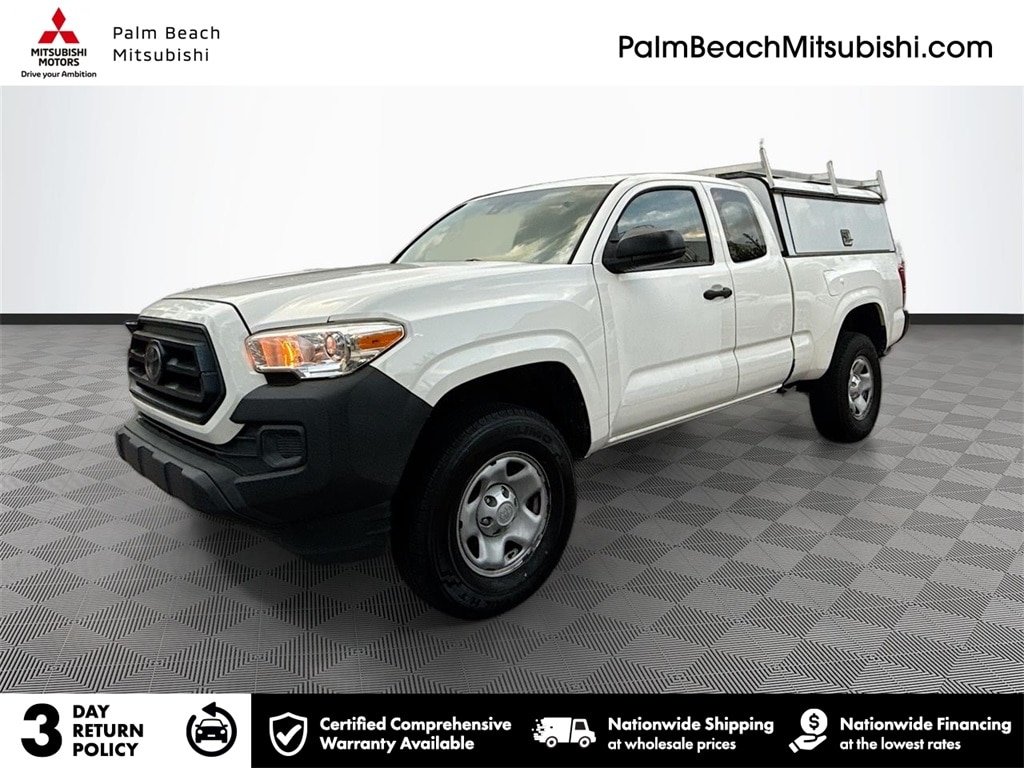 2021 Toyota Tacoma SR's photo