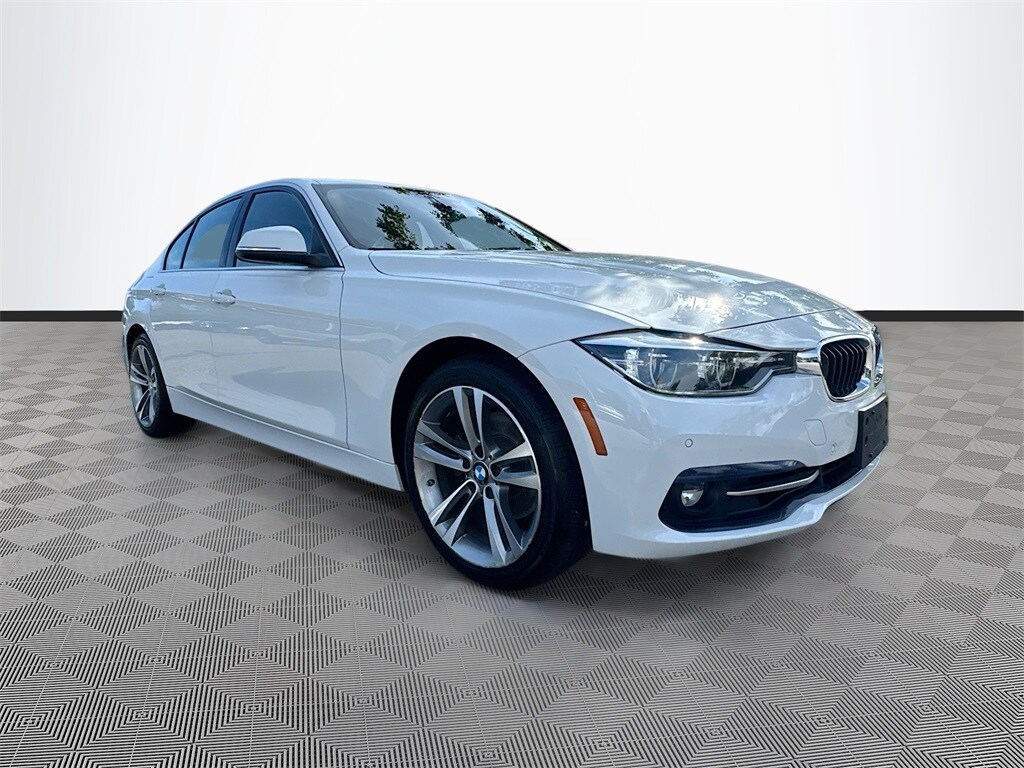 2017 Bmw 330i 330i xDrive photo 3