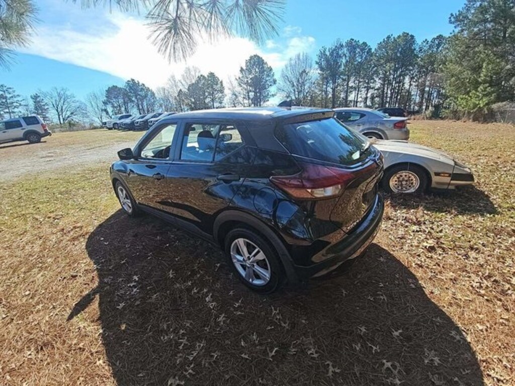 Used 2021 Nissan Kicks S SUV