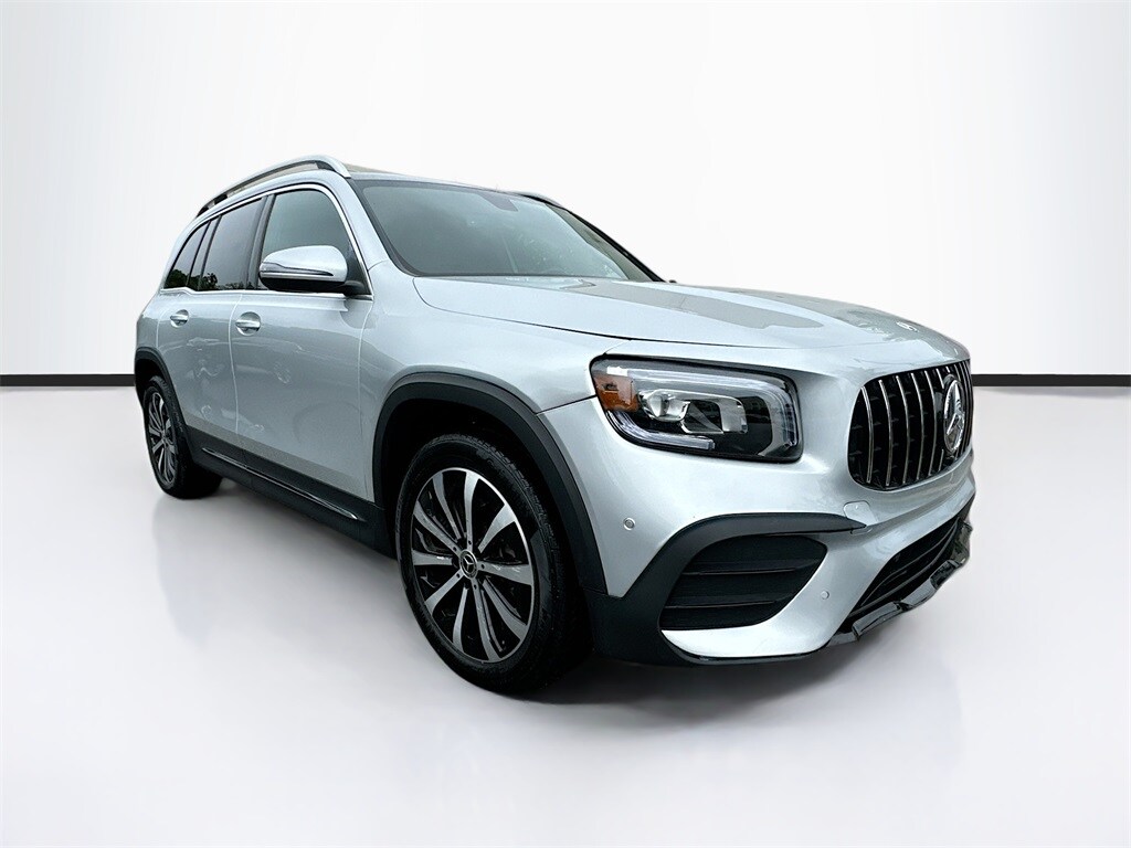 2023 Mercedes Benz GLB 250 photo 3