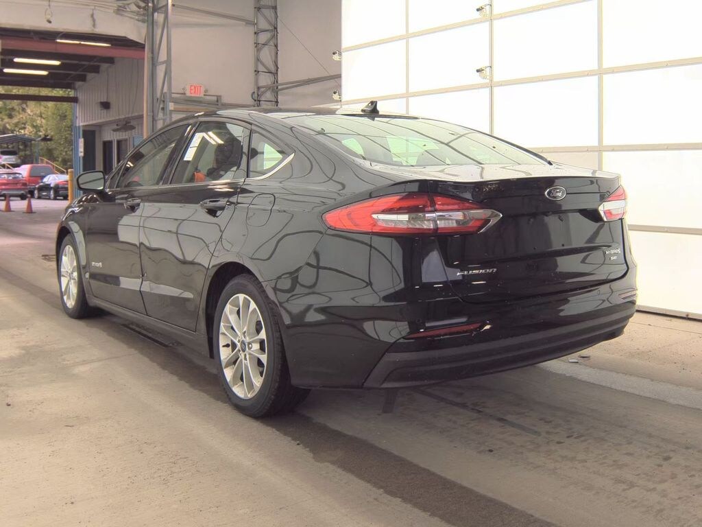 Used 2019 Ford Fusion Hybrid SE Sedan