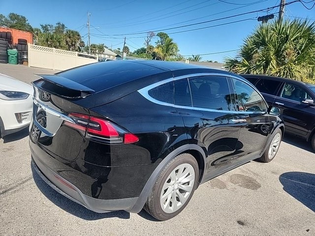 Used 2018 Tesla Model X 75D with VIN 5YJXCDE29JF089951 for sale in West Palm Beach, FL