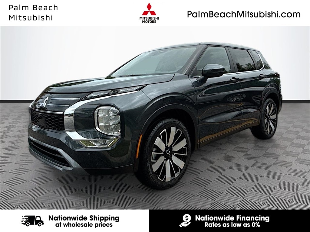 2025 Mitsubishi Outlander SE's photo