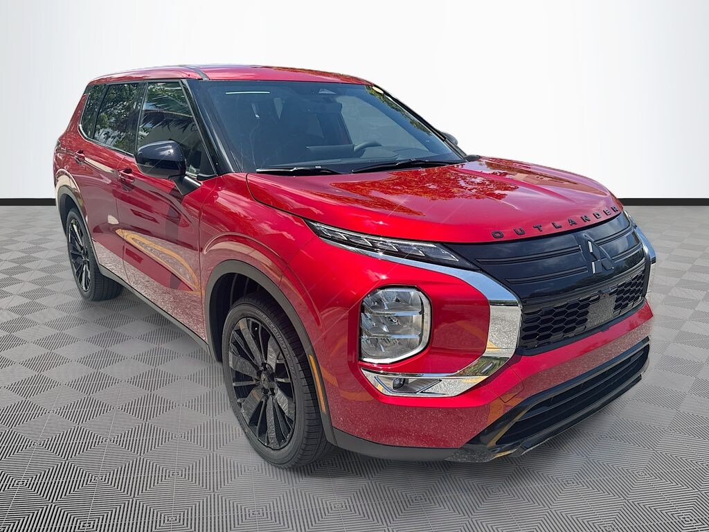 New 2026 Mitsubishi Outlander LE SUV