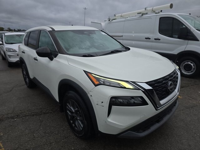 2022 Nissan Rogue S photo 3