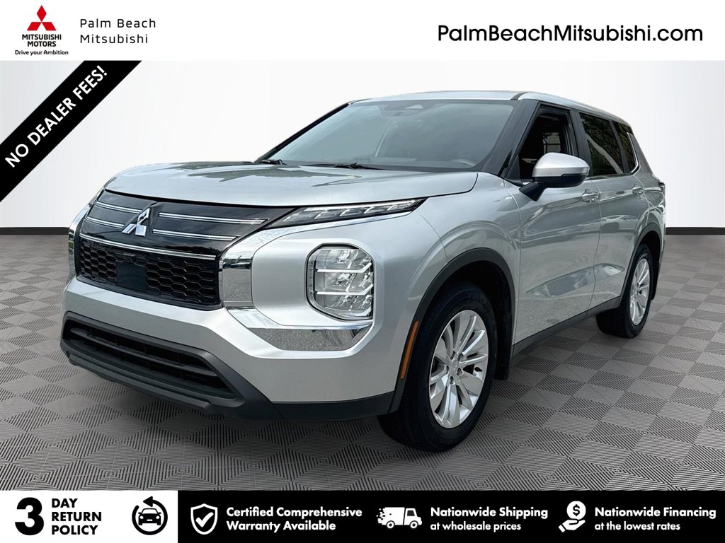 2025 Mitsubishi Outlander ES