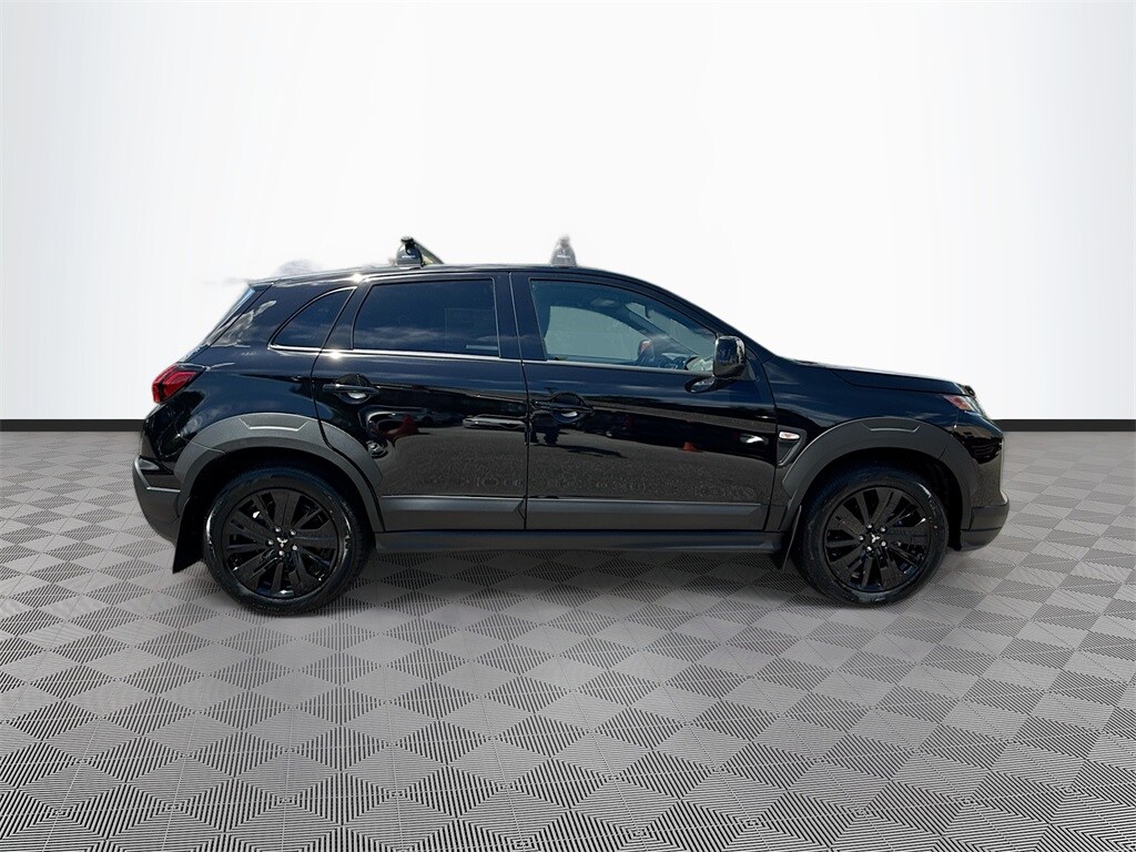 2025 Mitsubishi Outlander Sport ES SE LE photo 3