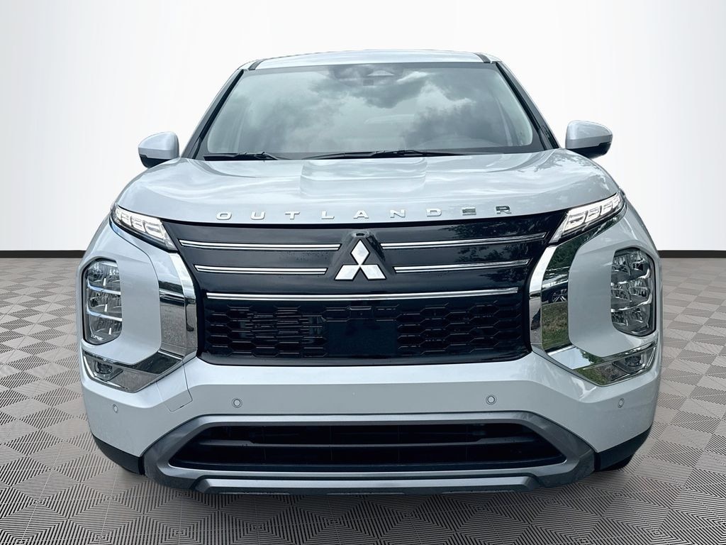 New 2026 Mitsubishi Outlander SE SUV