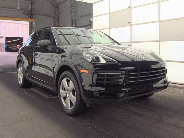 2019 Porsche Cayenne Base photo 3