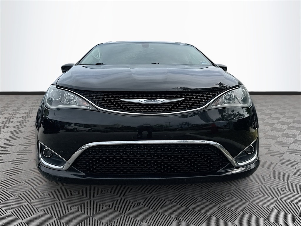 Used 2017 Chrysler Pacifica Touring-L with VIN 2C4RC1BG7HR610512 for sale in West Palm Beach, FL