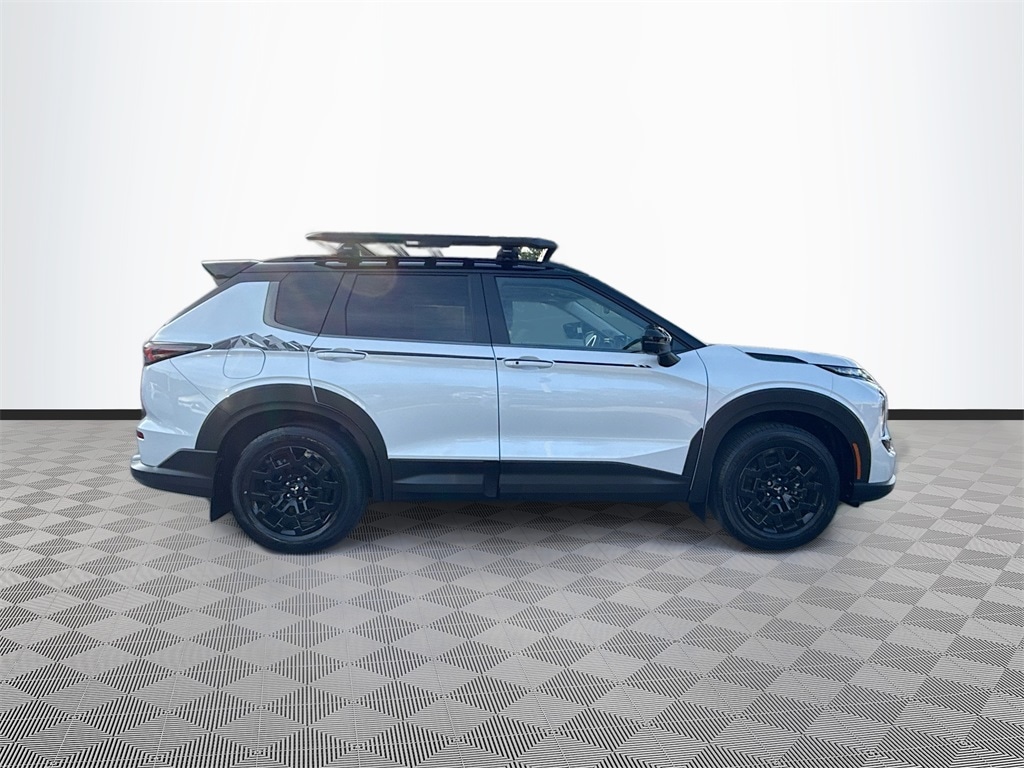 New 2025 Mitsubishi Outlander  SUV