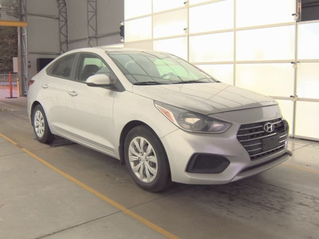 Used 2022 Hyundai Accent SE Sedan
