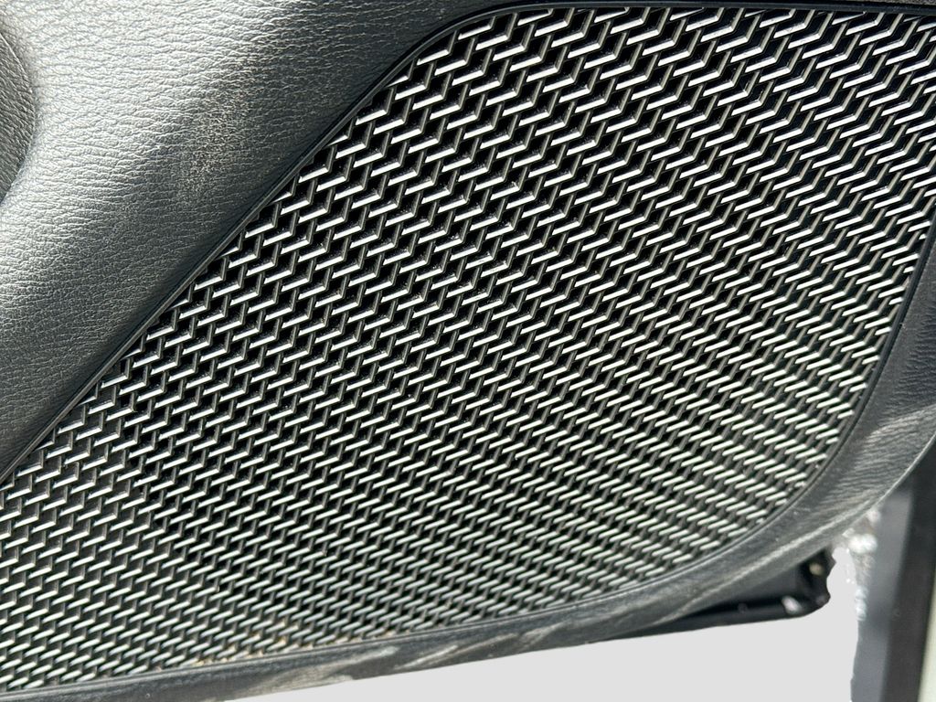 2024 Mitsubishi Outlander ES - Photo 20