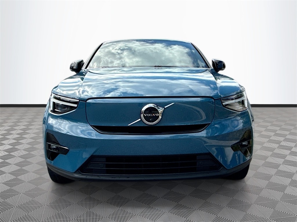 Used 2022 Volvo C40 Ultimate with VIN YV4ED3GB8N2004101 for sale in West Palm Beach, FL