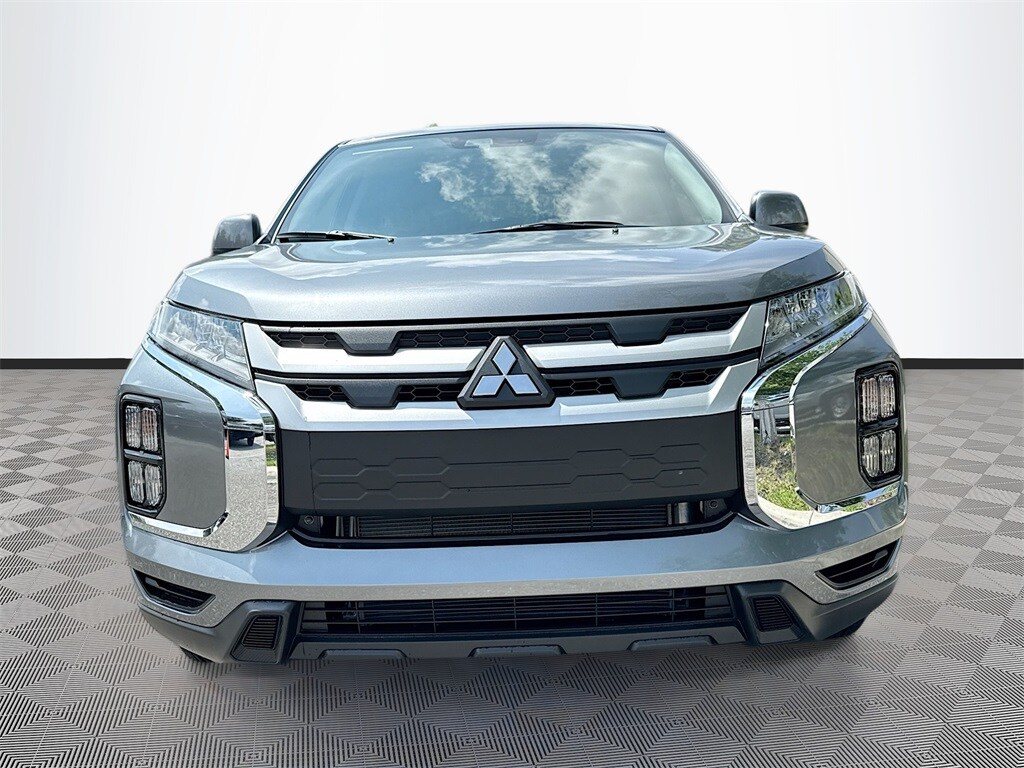 2025 Mitsubishi Outlander Sport ES photo 2