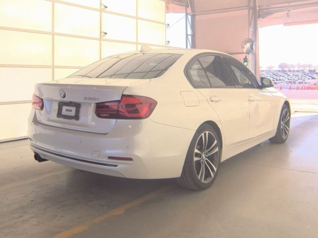 Used 2018 BMW 3 Series 330i Sedan