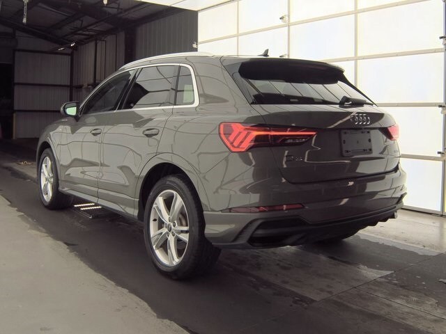2023 Audi Q3 S line Premium Plus photo 4