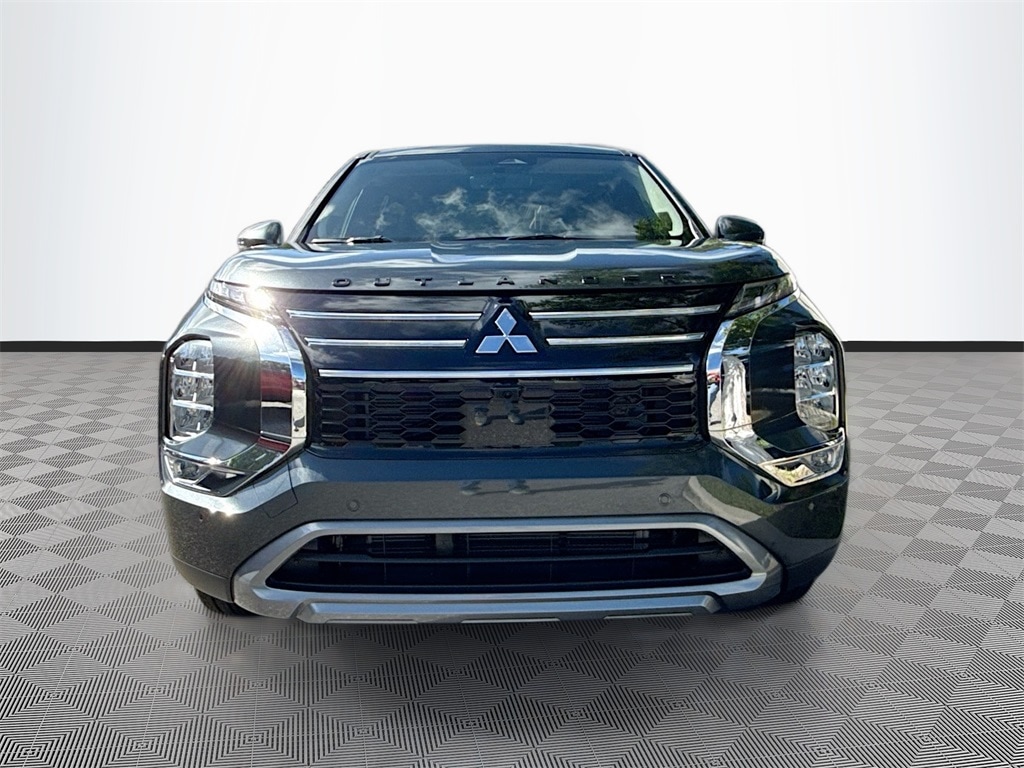 New 2025 Mitsubishi Outlander SE SUV