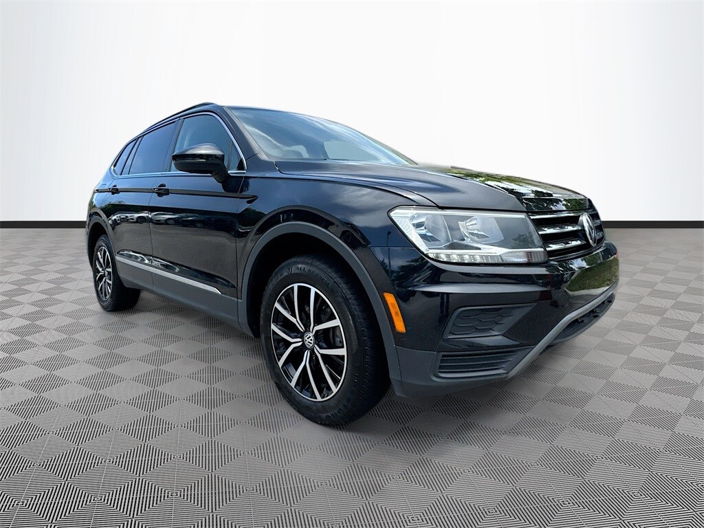 2021 Volkswagen Tiguan SE photo 3