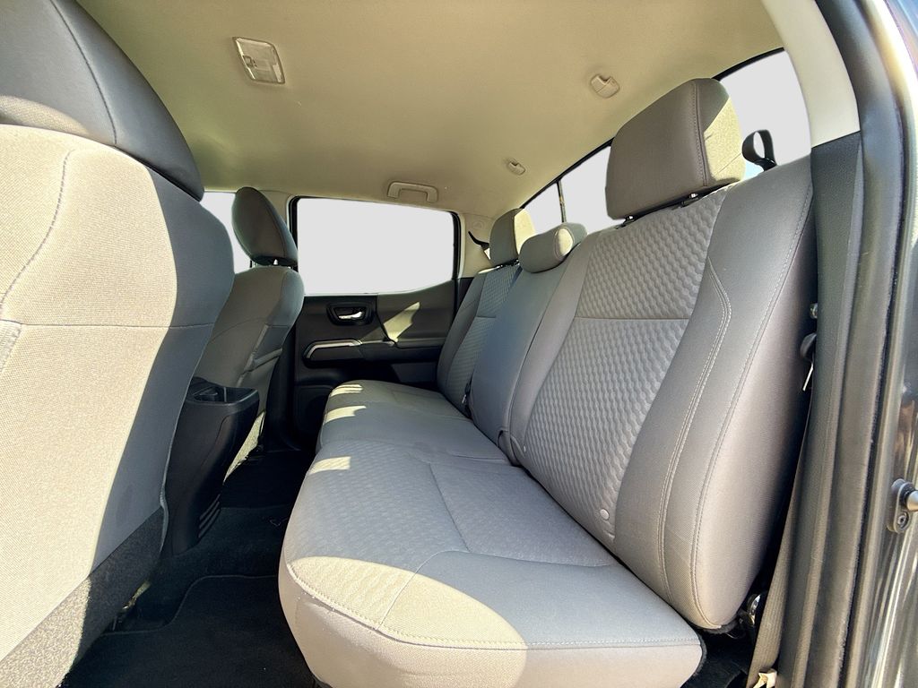 2022 Toyota Tacoma SR5 - Photo 24