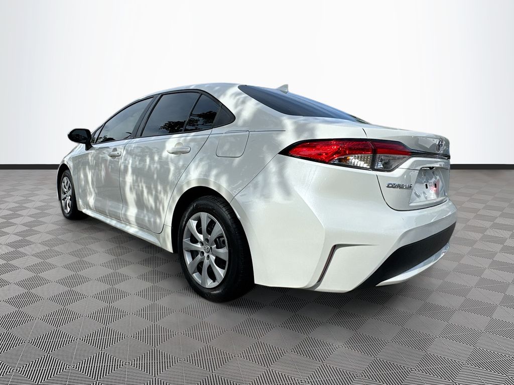 2021 Toyota Corolla LE - Photo 8