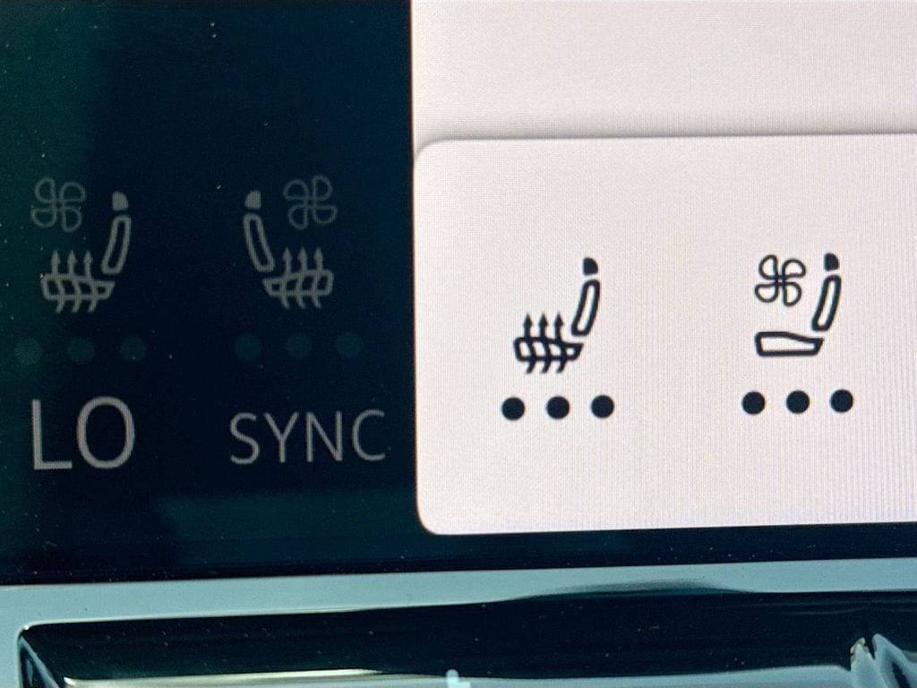 2025 Volkswagen Atlas SE w/Tech - Photo 22