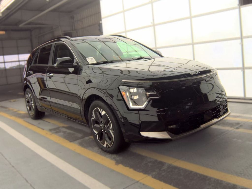Used 2023 Kia Niro EV Wave SUV