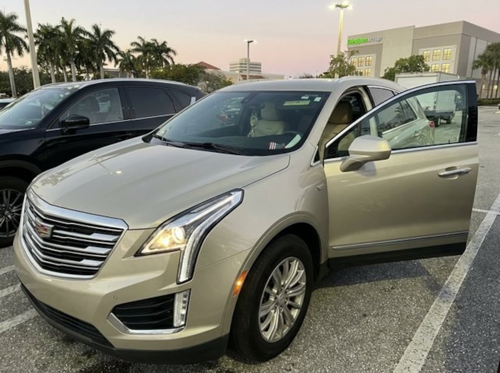 Used 2017 Cadillac XT5 Base SUV
