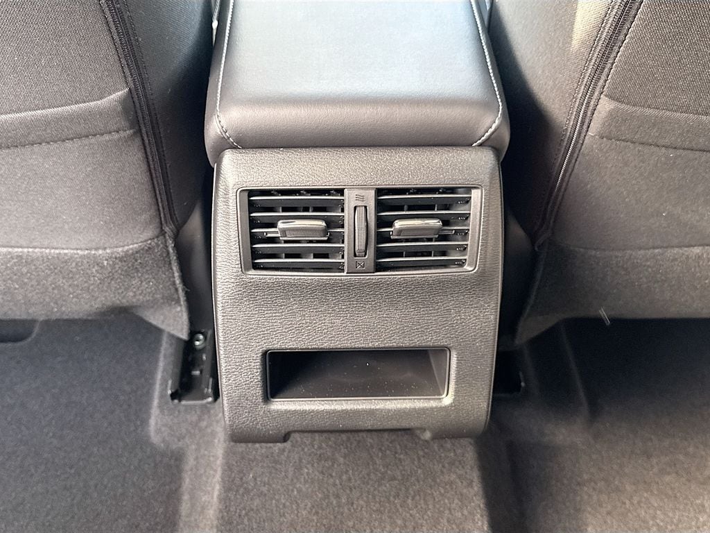 2025 Mitsubishi Outlander ES - Photo 26