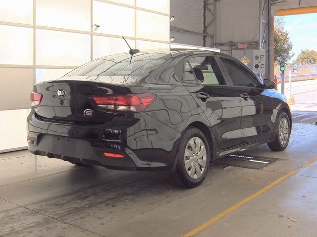 2020 Kia Rio LX photo 2