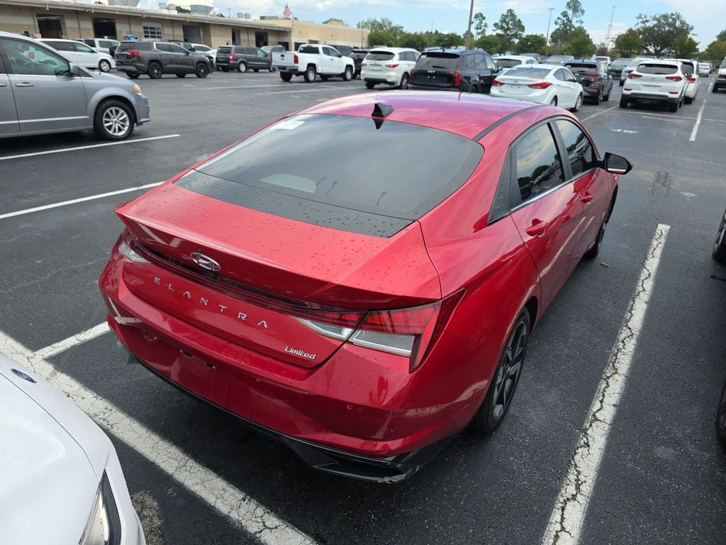 Used 2022 Hyundai Elantra Limited Sedan