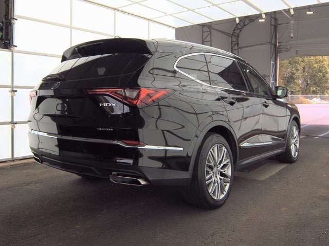 2022 Acura MDX Advance photo 2
