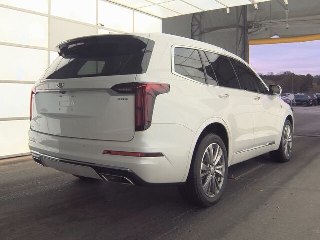 2021 Cadillac XT6 Premium Luxury photo 2