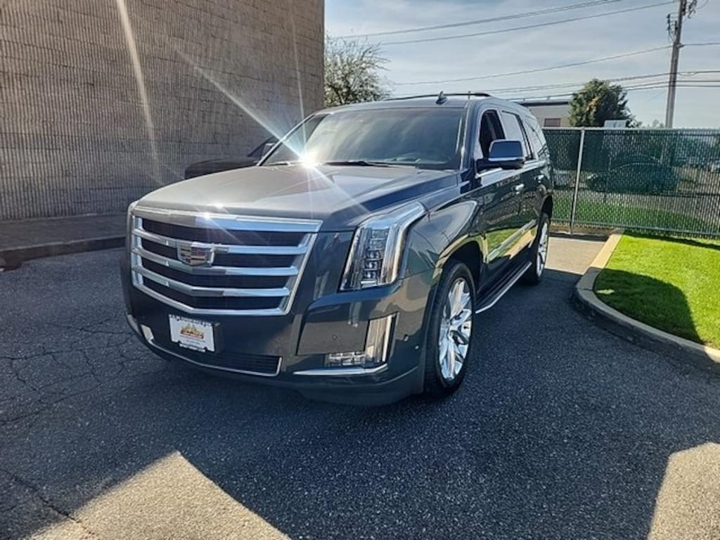 Used 2020 Cadillac Escalade Luxury SUV