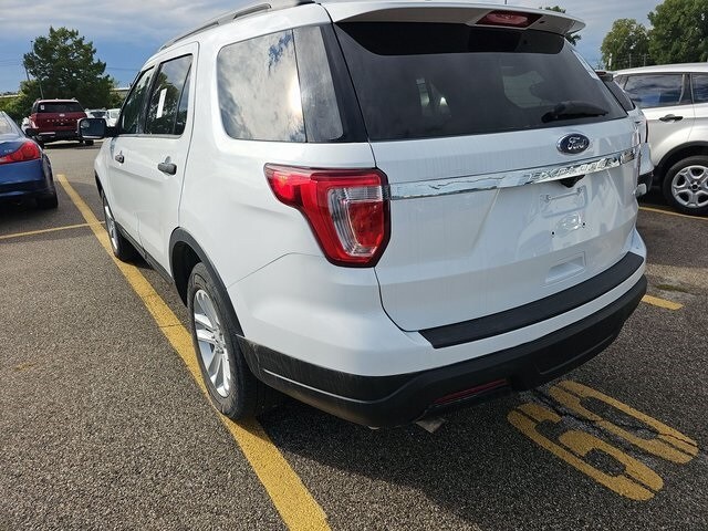 2018 Ford Explorer Base photo 4