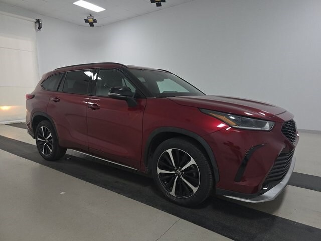 2022 Toyota Highlander XSE photo 3