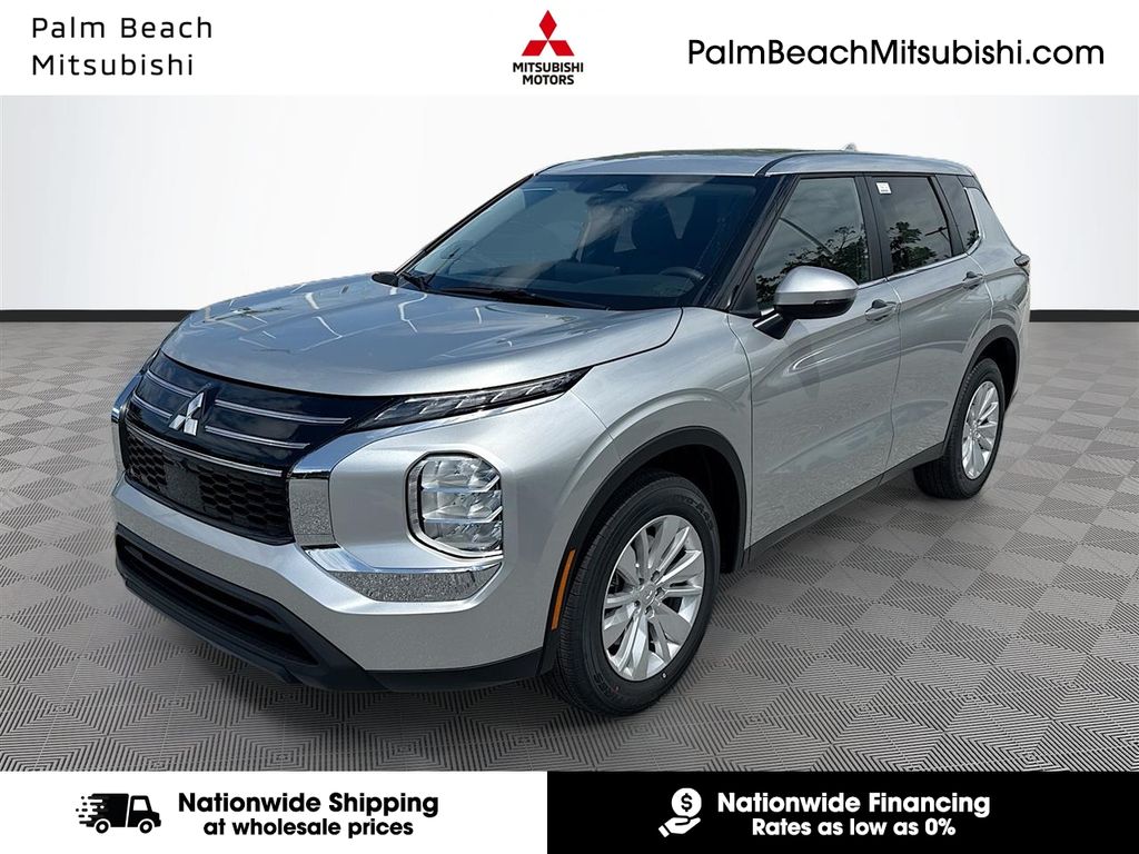 2026 Mitsubishi Outlander ES FWD's photo