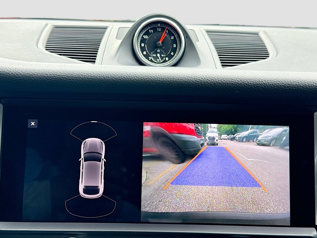 2021 Porsche Macan Base - Photo 15