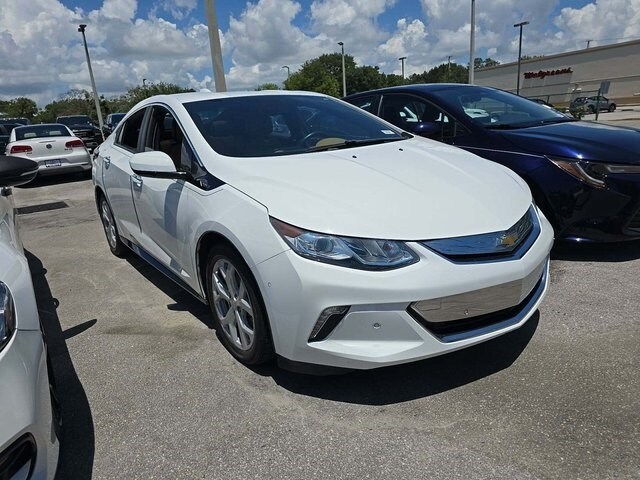 2018 Chevrolet Volt Premier photo 3