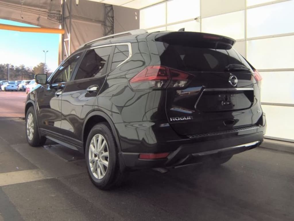 Used 2018 Nissan Rogue SV SUV