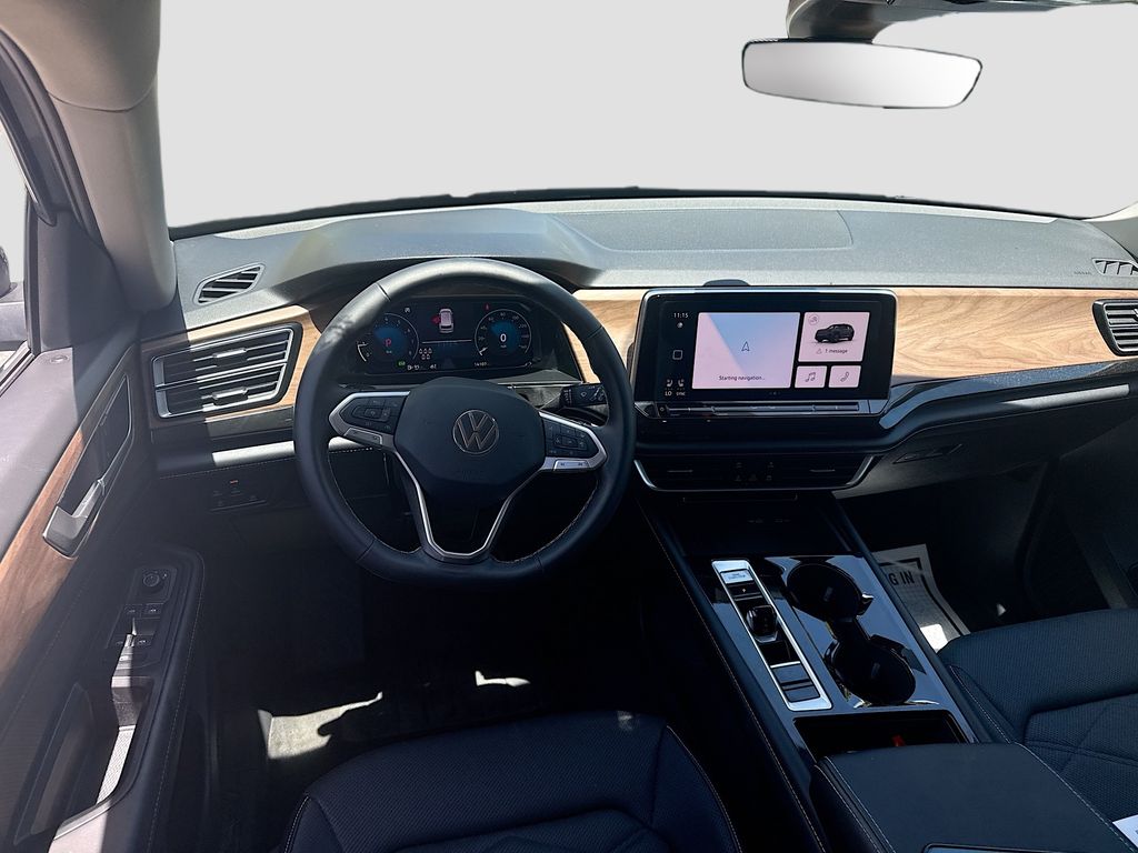 2025 Volkswagen Atlas SE w/Tech - Photo 24