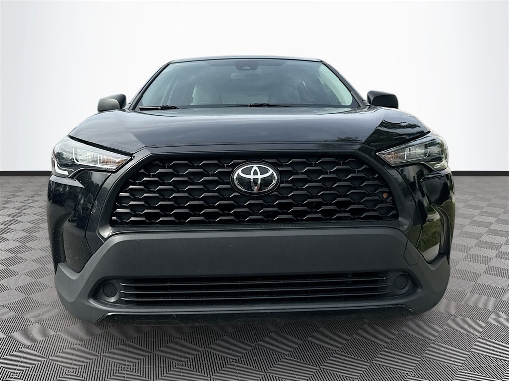 Used 2022 Toyota Corolla Cross L with VIN 7MUAAAAG6NV017589 for sale in West Palm Beach, FL