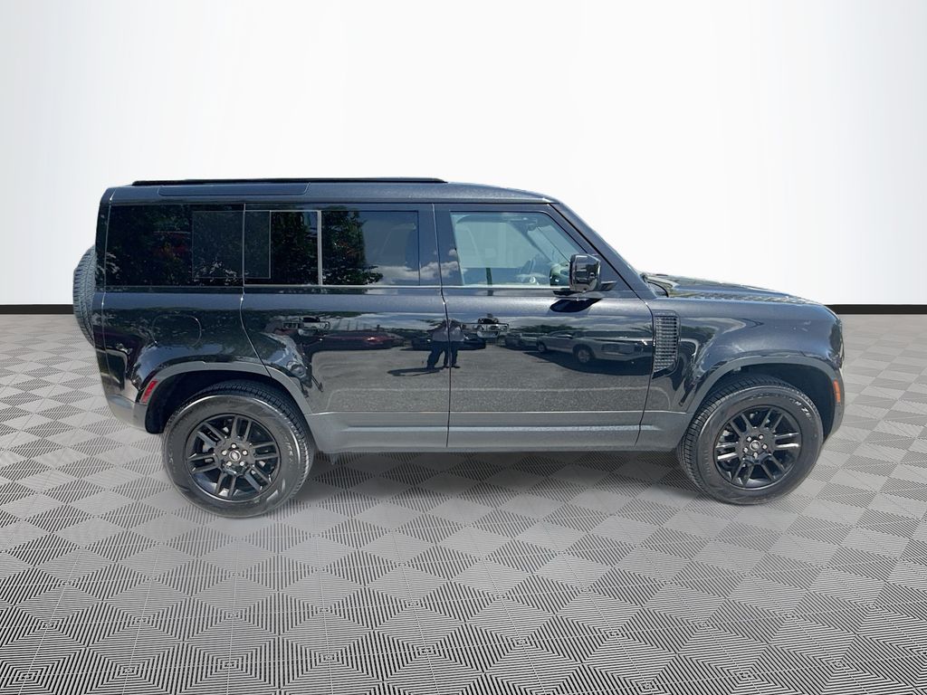 2025 Land Rover Defender S - Photo 9
