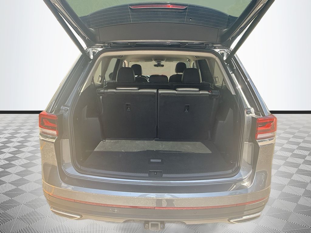 2025 Volkswagen Atlas SE w/Tech - Photo 29